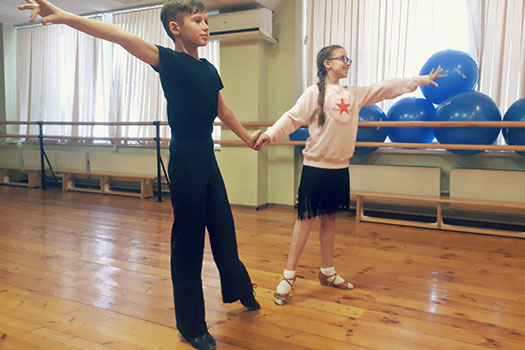 Школа танцев Притяжение. Занятия летом:  набор детей 6-10 лет в школу танцев.